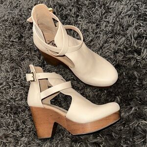 Free People Cream Leather Heeled Sandals